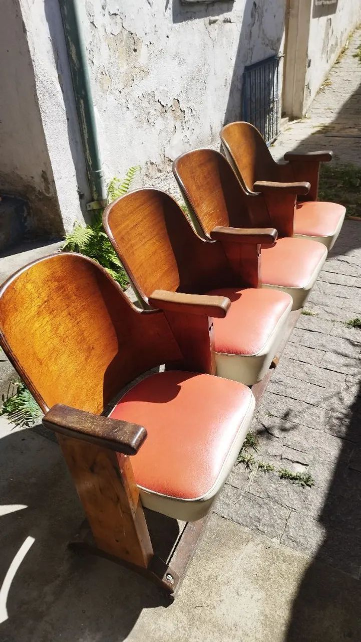 Longarina vintage de cinema Cimo