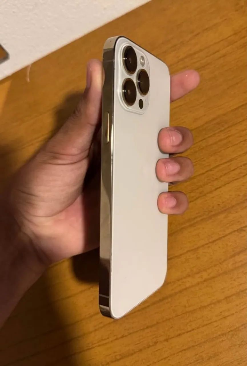 Iphone 12 pro max dourado  - Foto 2