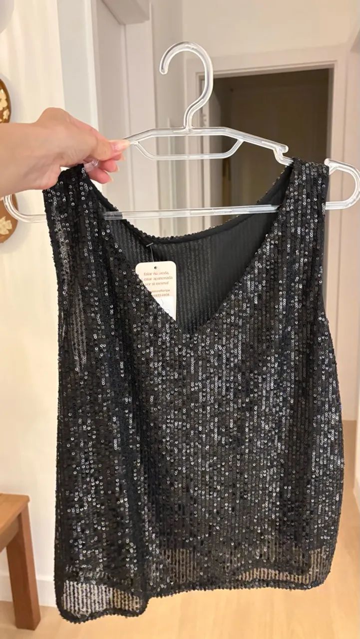 Blusa Regata Preta Paetê M - Foto 2