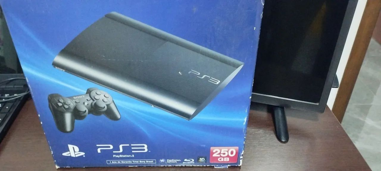 Vendo ps3 + jogos