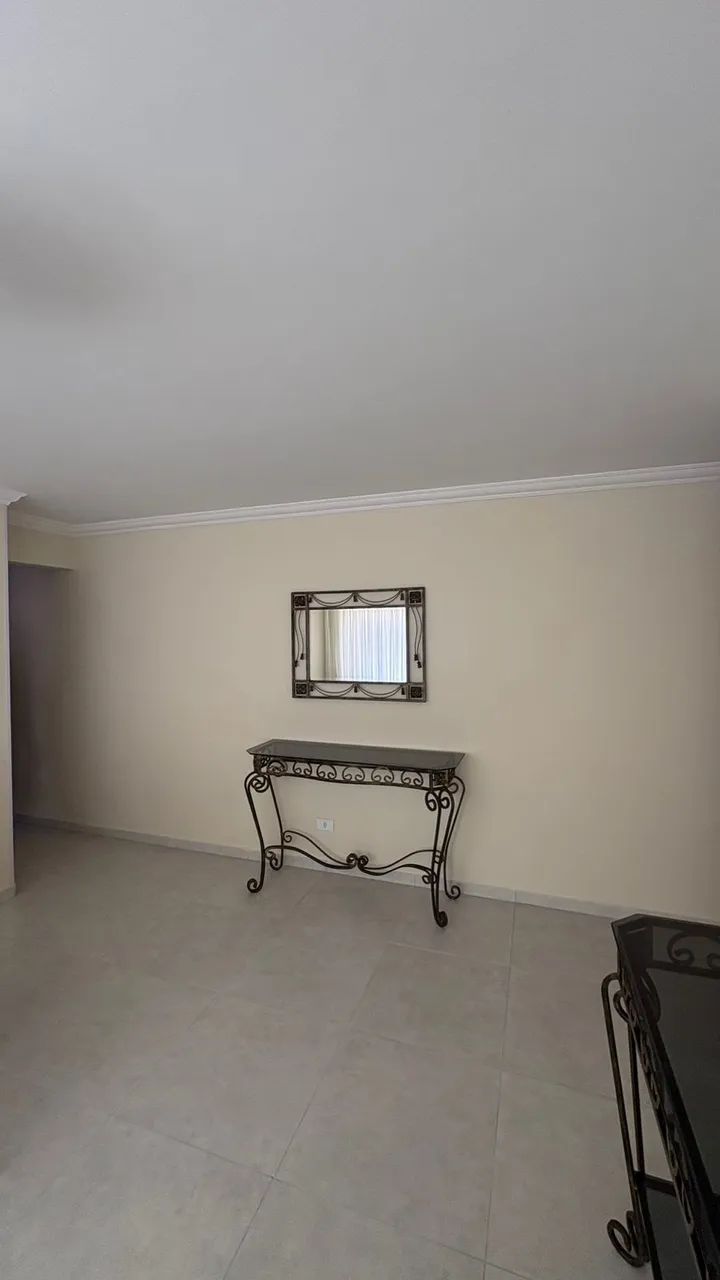 Apartamento Semimobiliado com 2 Quartos no Cabral - Foto 3