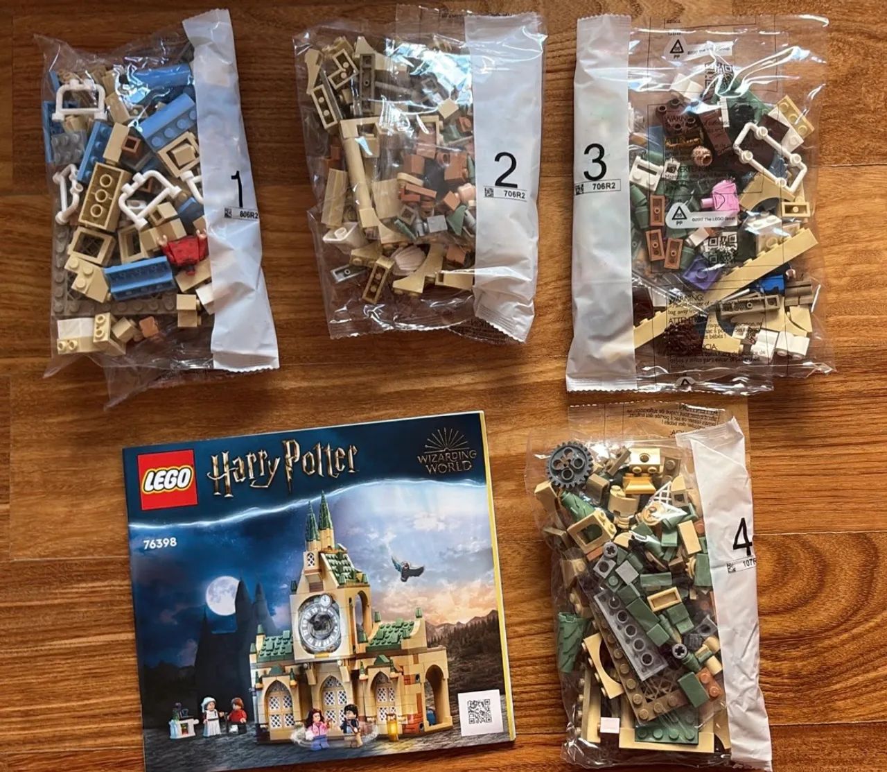 Lego 76398 Ala Hospitalar - Foto 2
