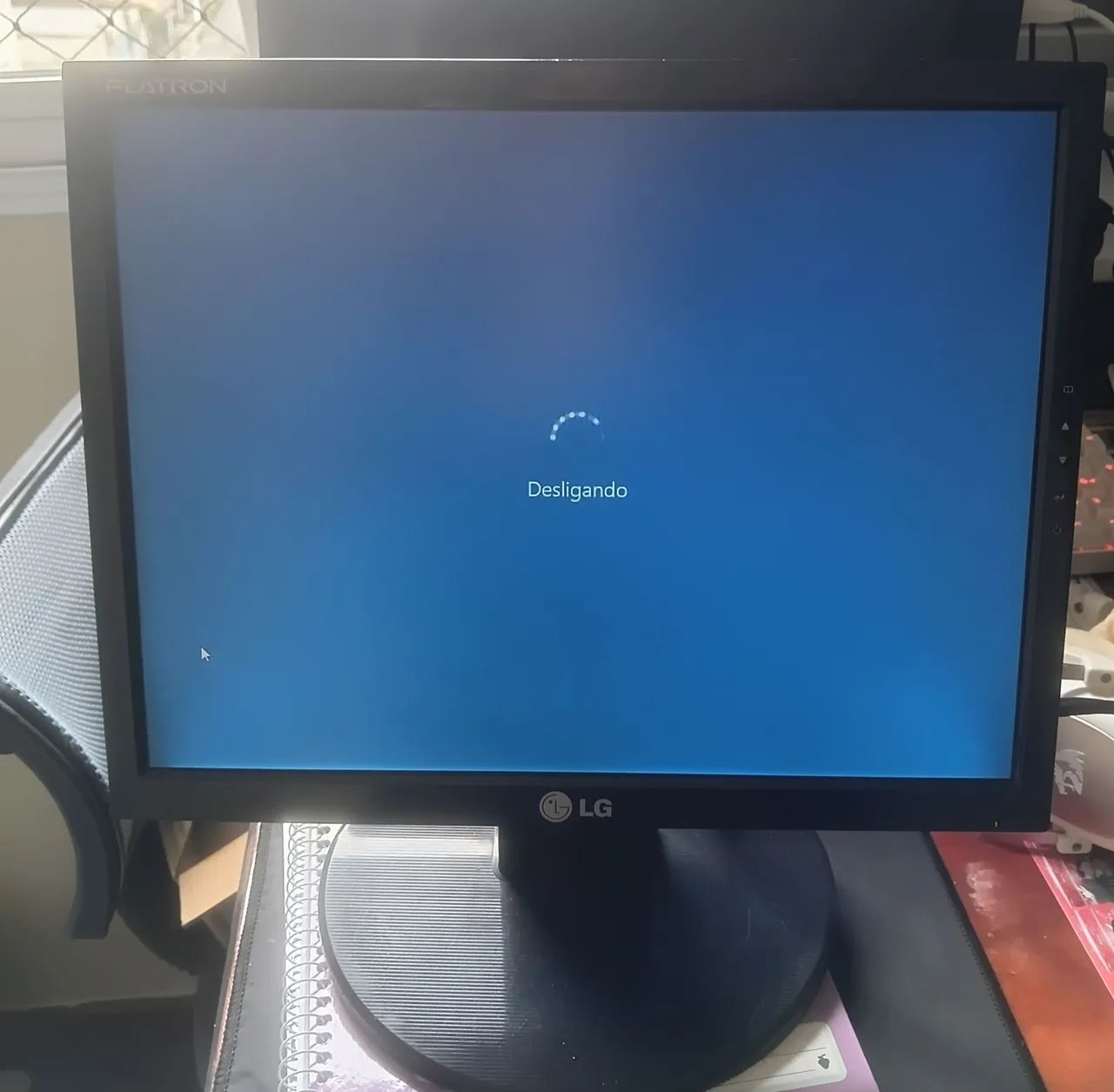 Monitor LG semi novo  - Foto 2