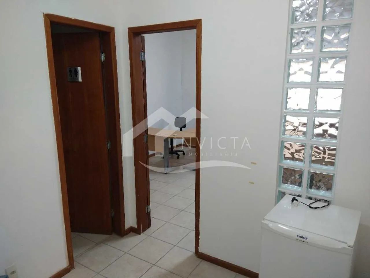 EXCELENTE SALA COMERCIAL DE 30M², PRÓXIMO DA PRAÇA XV E AO CENTRO CULTURAL BANCO DO BRASIL