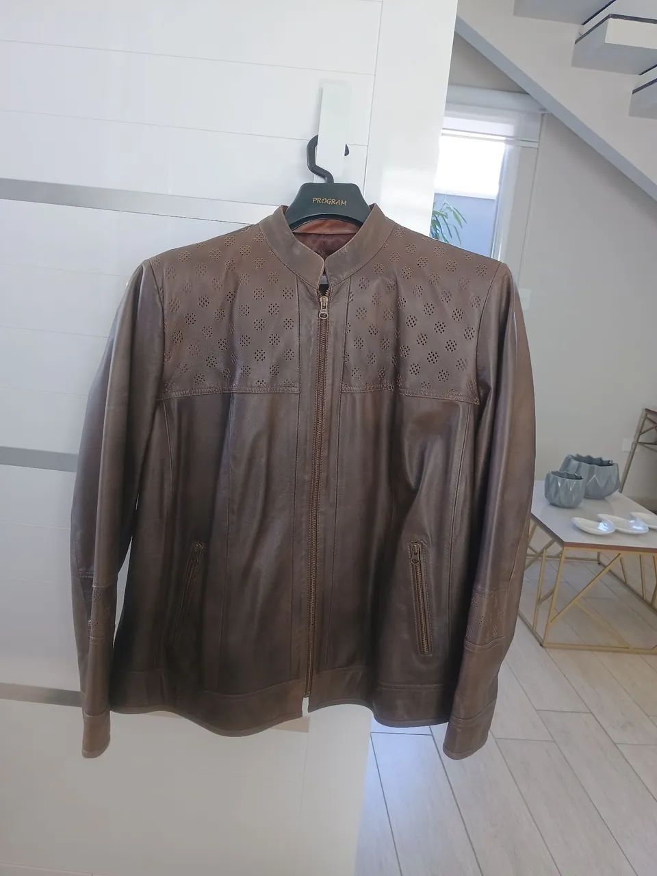 Vendo linda jaqueta de couro plus size