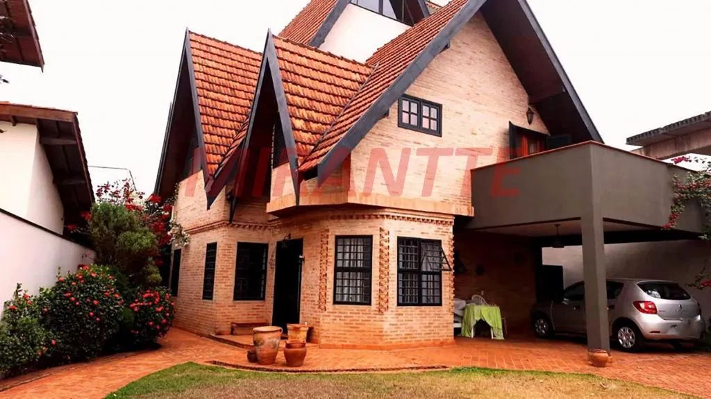 Sobrado de 200m² com 3 quartos em Anhanguera