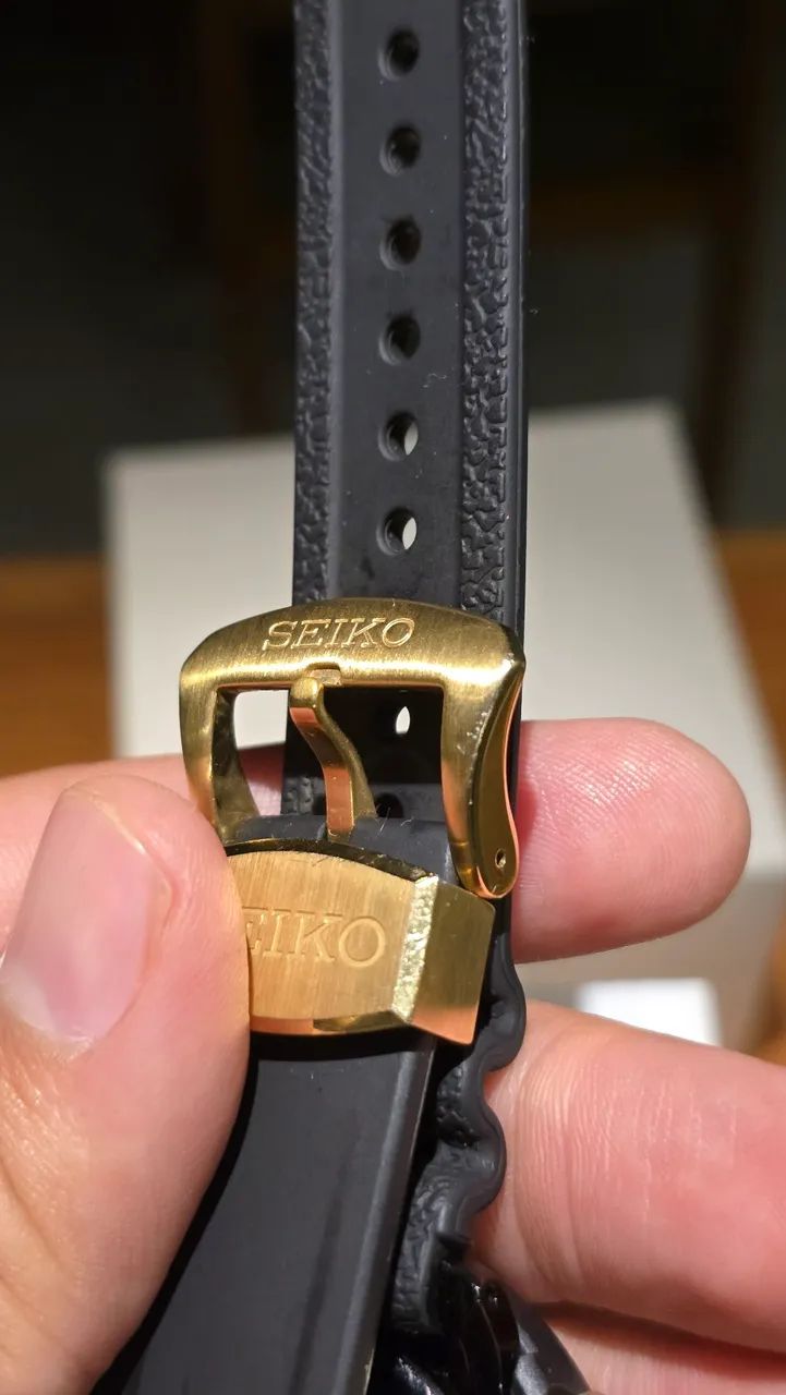 Relógio seiko mini tuna gold solar impecável  - Foto 5