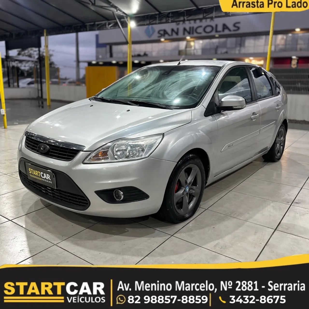 Ford Focus Focus 2.0 16V/SE/SE Plus Flex 5p Aut. 2013