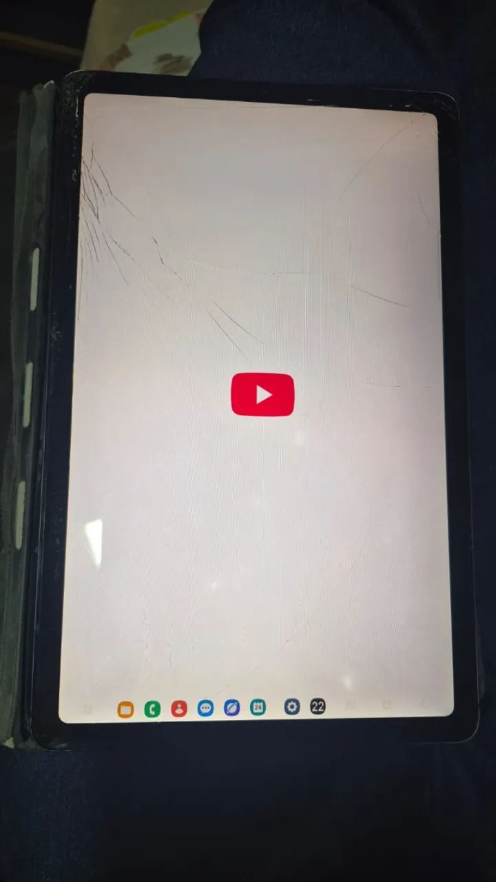 Tablet s6 lite - funcionando perfeitamente, apenas com o vidro trincado (display intacto) - Foto 2
