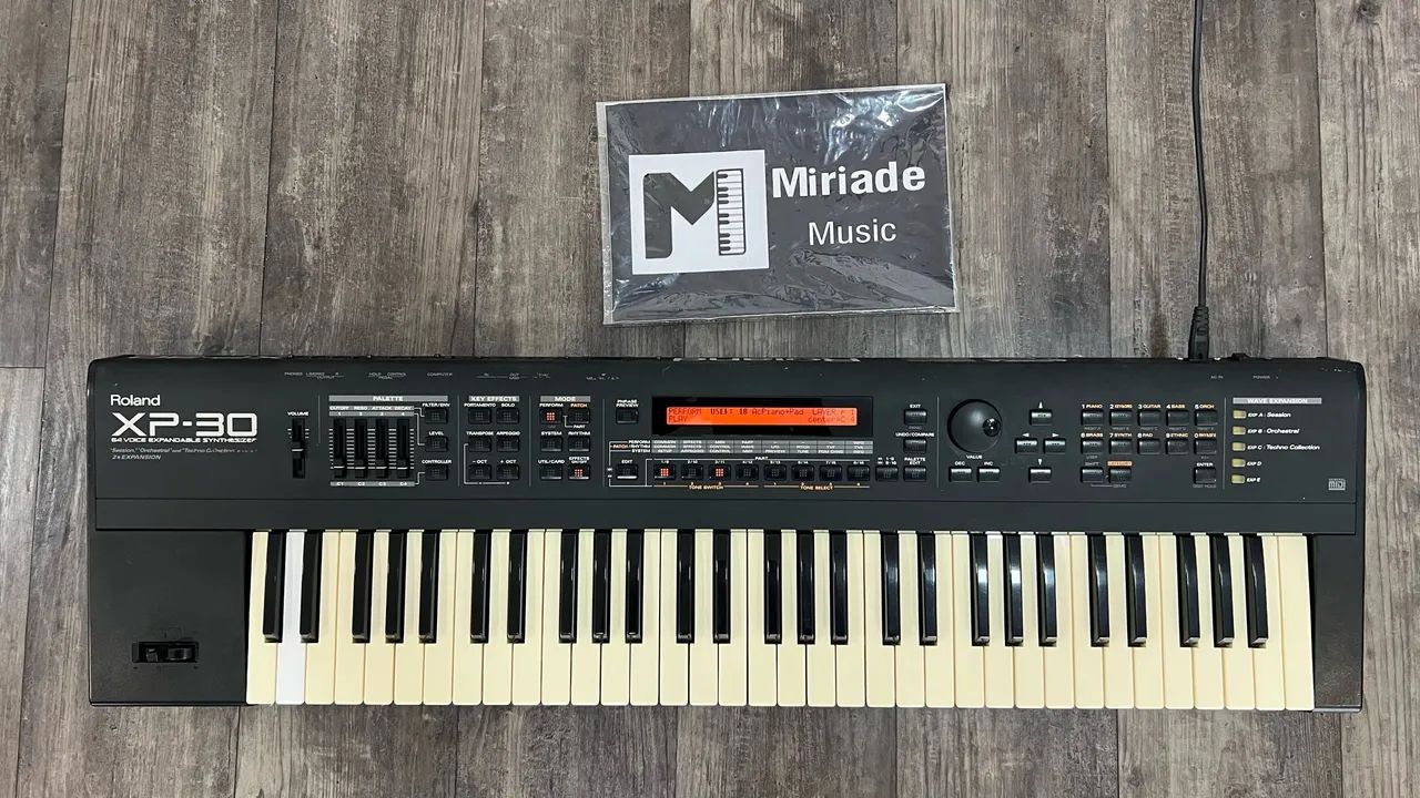 Roland XP 30 