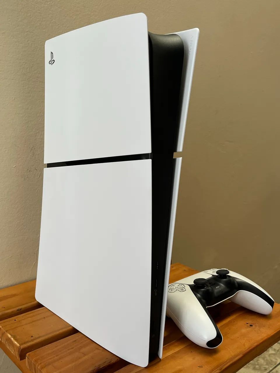 PS5 SLIM 6 MESES DE USO - Foto 3