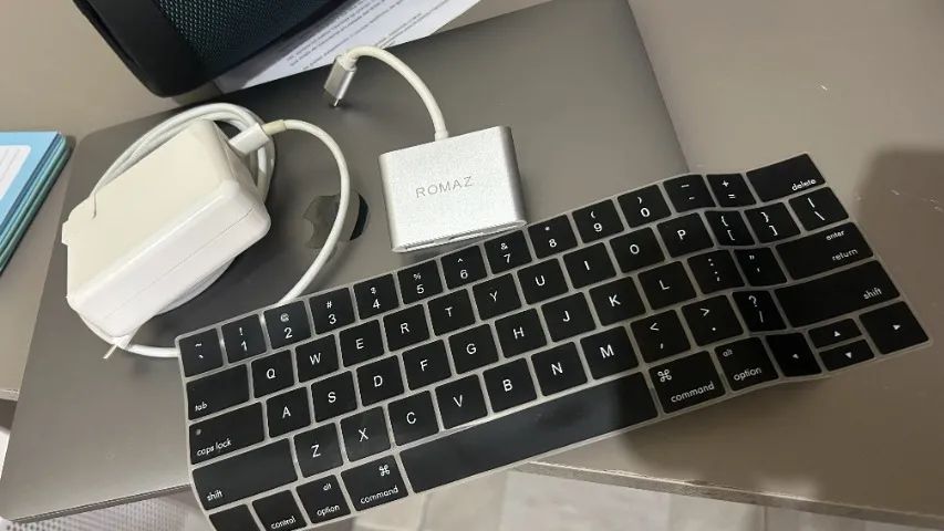MacBook Pro 13 2017 i5 | 8GB RAM | 256GB SSD - Notebooks - Tenoné