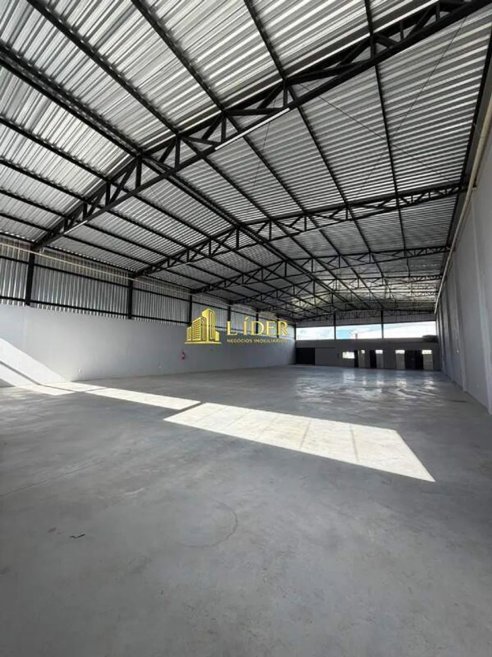SÃO 3 BARRACÕES SITUADO NO CENTRO EMPRESARIAL LESTE - Foto 2