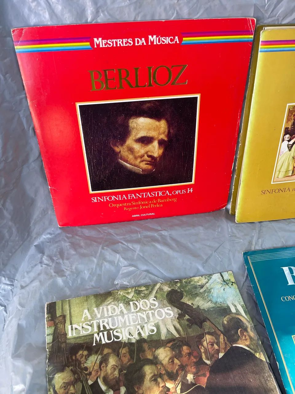 COLEÇÃO DE VINIS MÚSICA CLÁSSICA - MESTRES DA MÚSICA (ABRIL