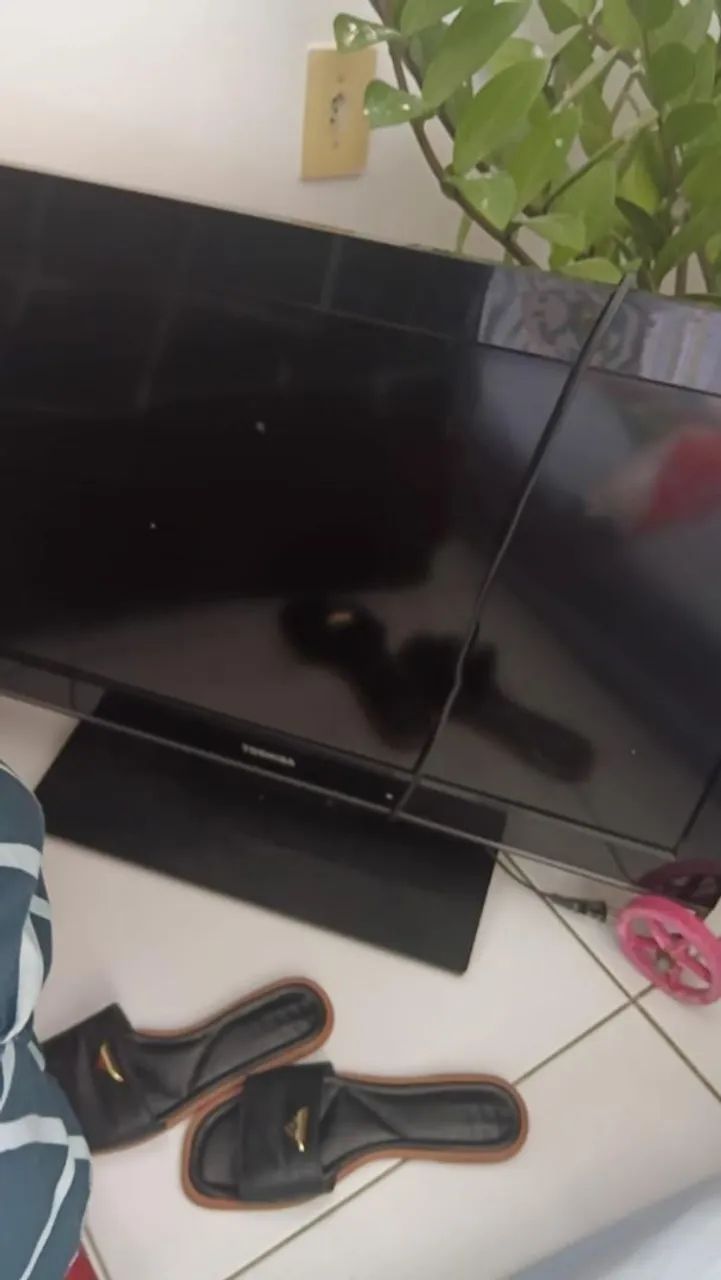 Tv semi nova 