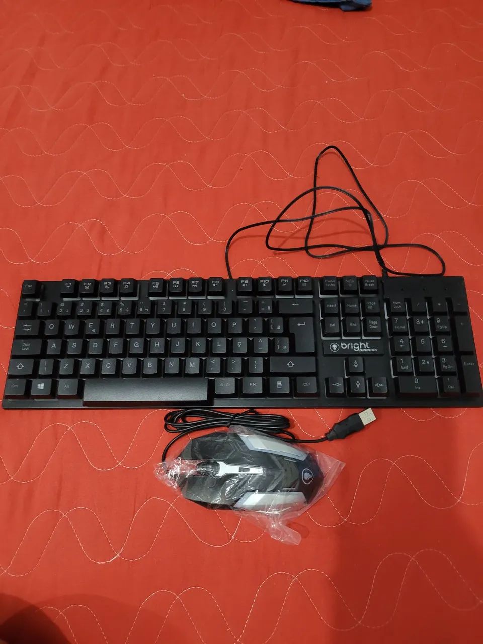 Teclado game bringht games de membrana mais mouse.
