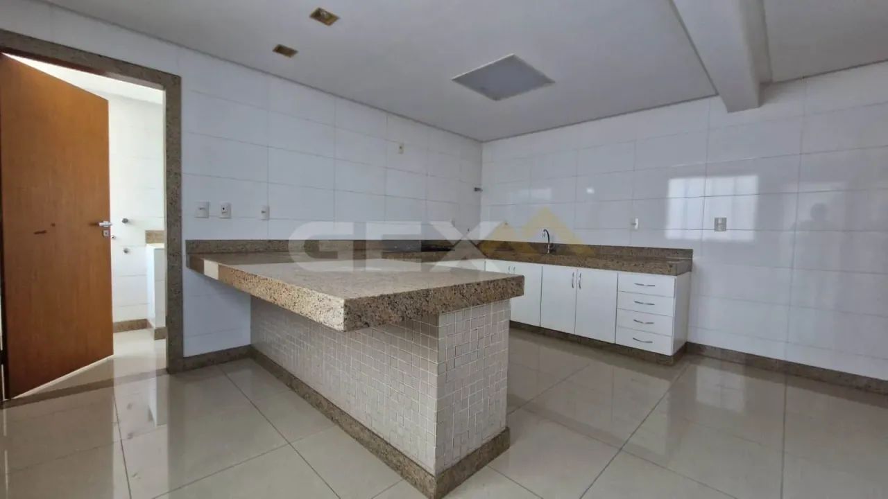 Apartamento à venda no Centro, 3 quartos, 1 suíte e 2 vagas. - Foto 3