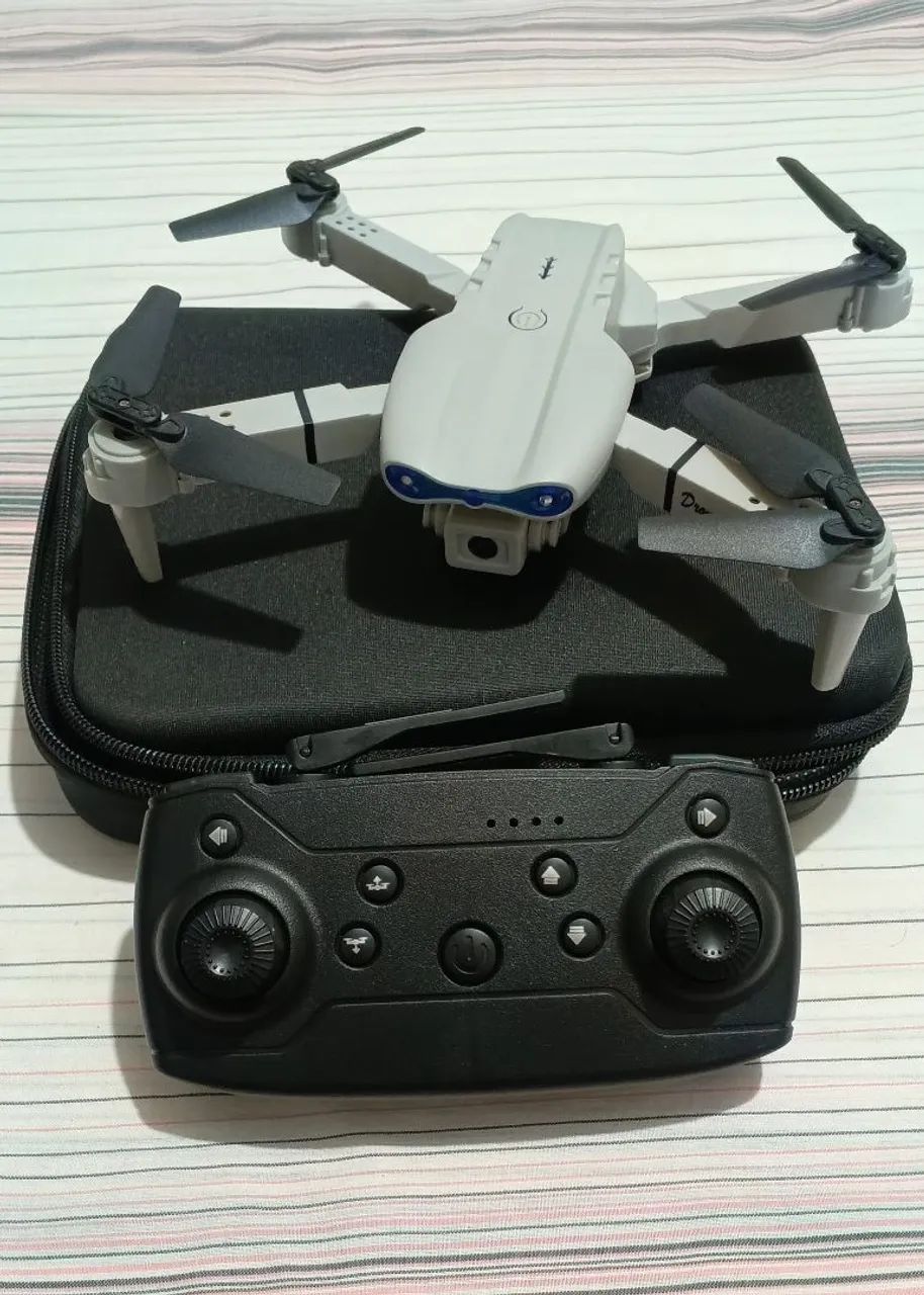 Drone E99 uso Recreativo com uma bateria