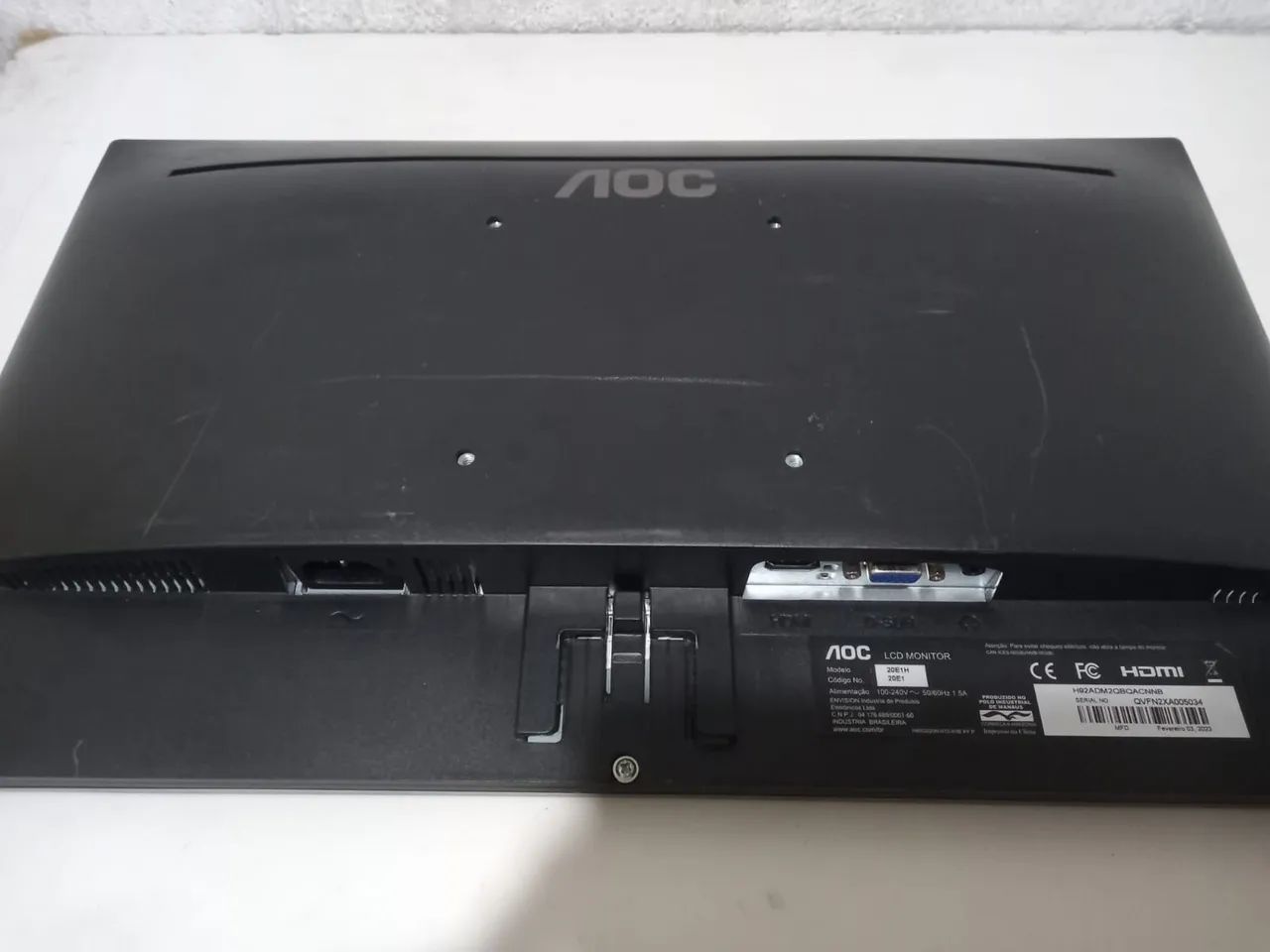Monitor AOC 20 polegadas led entradas HDMI e VGA giratório usado!! - Foto 4