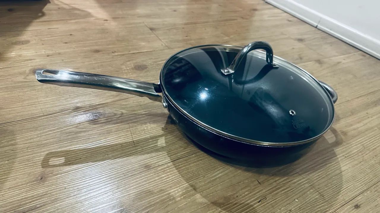 Panela Wok com tampa Jamie Oliver