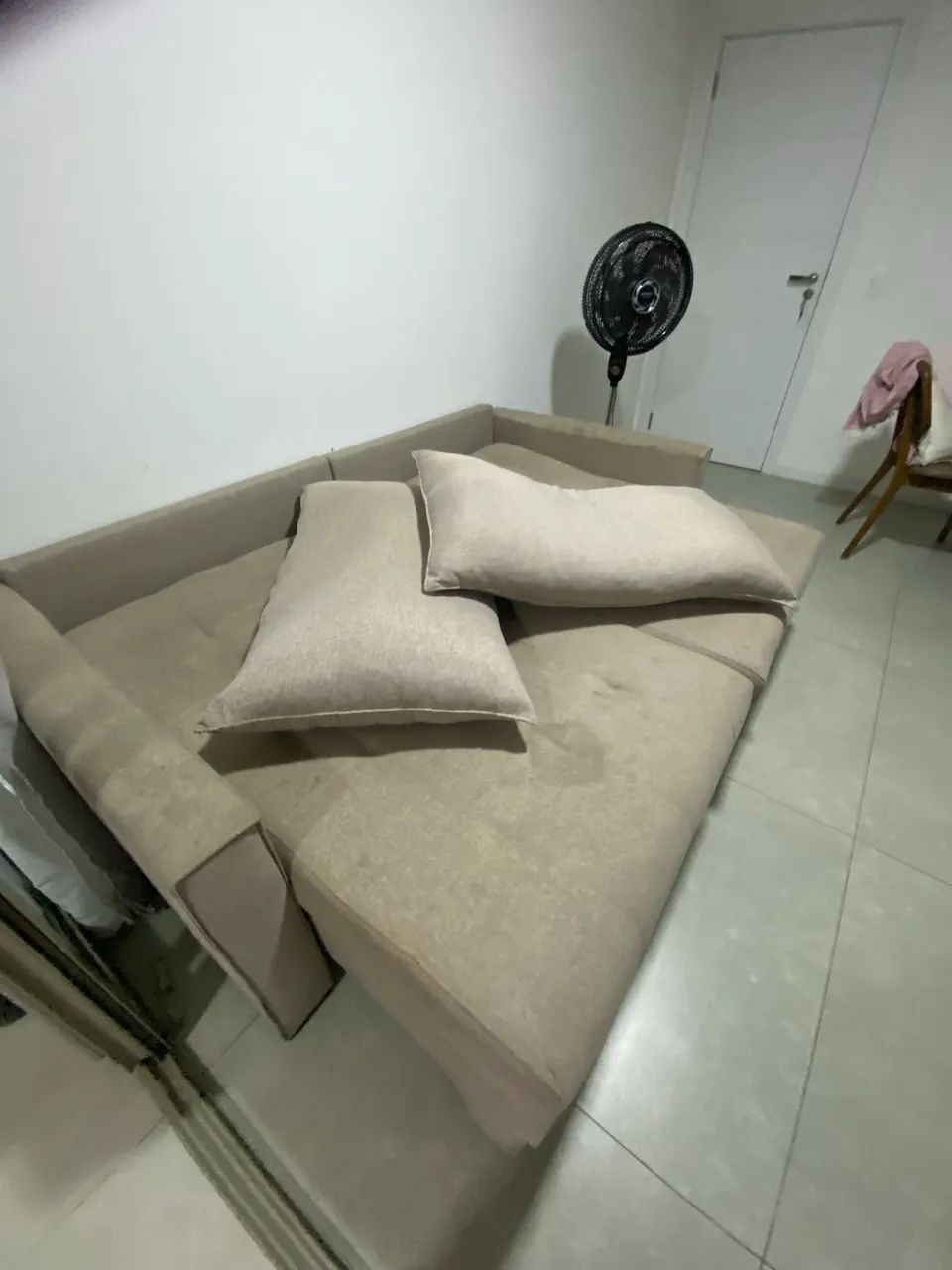 SOFÁ RETRÁTIL 3 LUGARES 