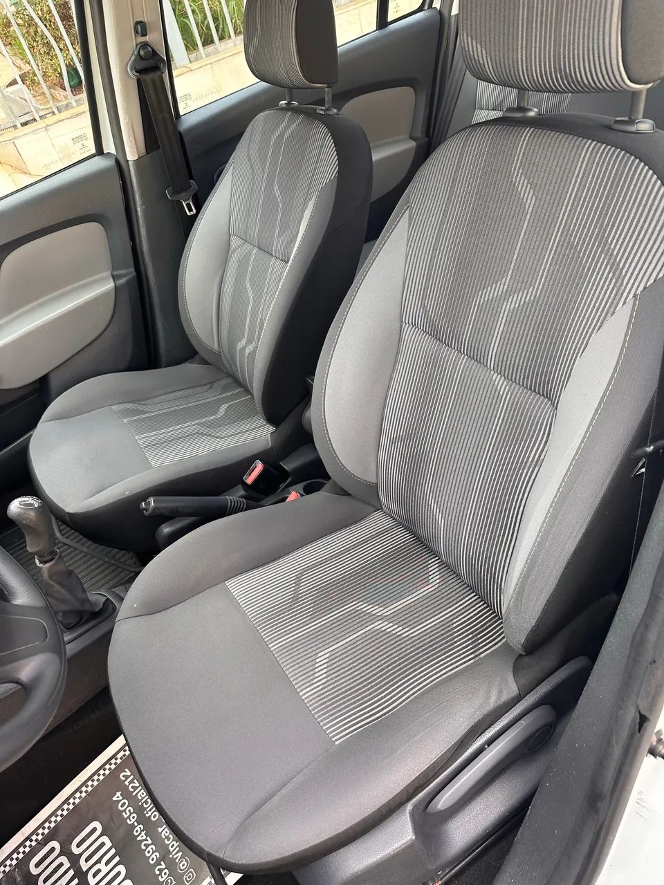Renault Logan Expression Flex 1.6 16V 4P 2018 - Foto 3