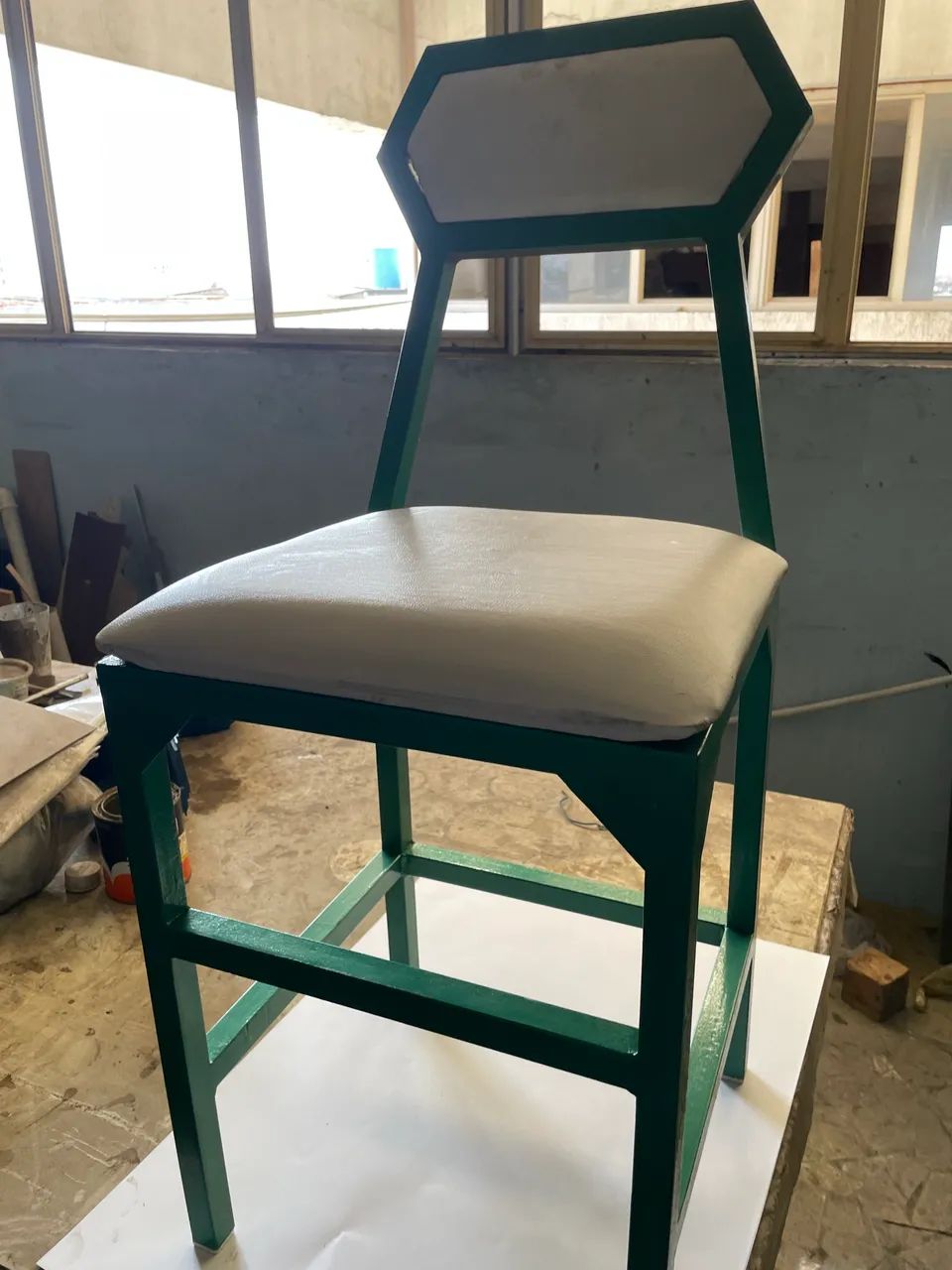 Vendo oito cadeira novas super reforçadas - Foto 3