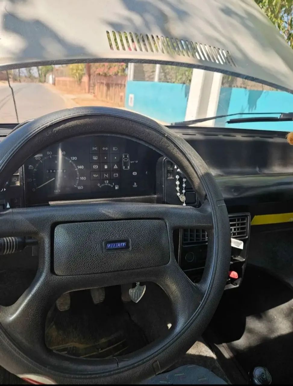 Fiat Uno Mille ELX 2P E 4P 1982
