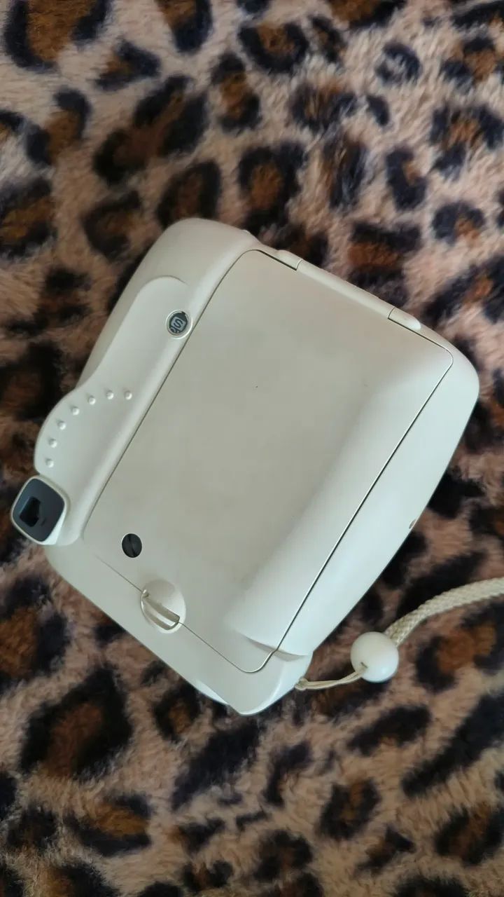 Câmera polaroide instax com defeito  - Foto 3