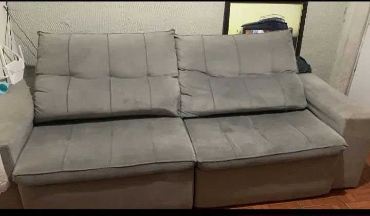 Vendo sofá pouco usado retirar em potecas