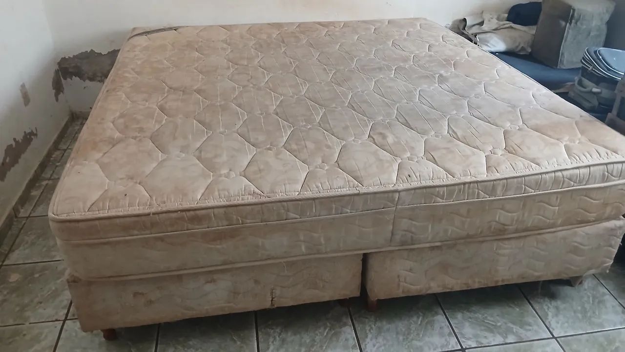 Cama king size casal, colchão com molas - Foto 3