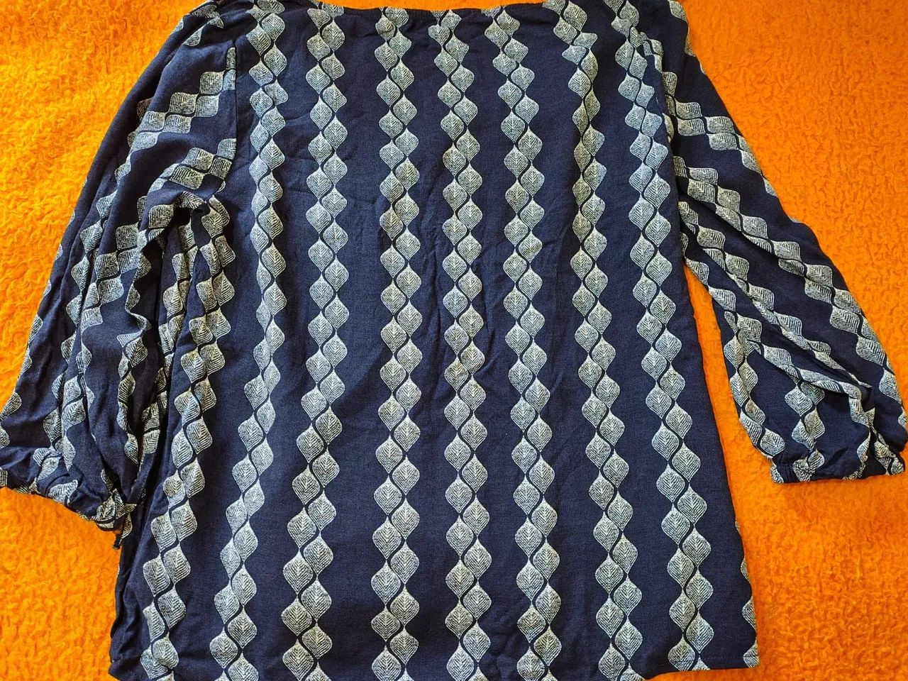 Duas Blusas PP por 25,00 - Foto 2