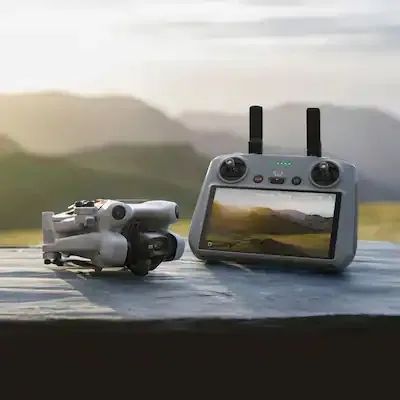 DJI Mini 4 Pro Fly More Combo Plus + RC 2 com tela ? comprado nos EUA - Foto 5