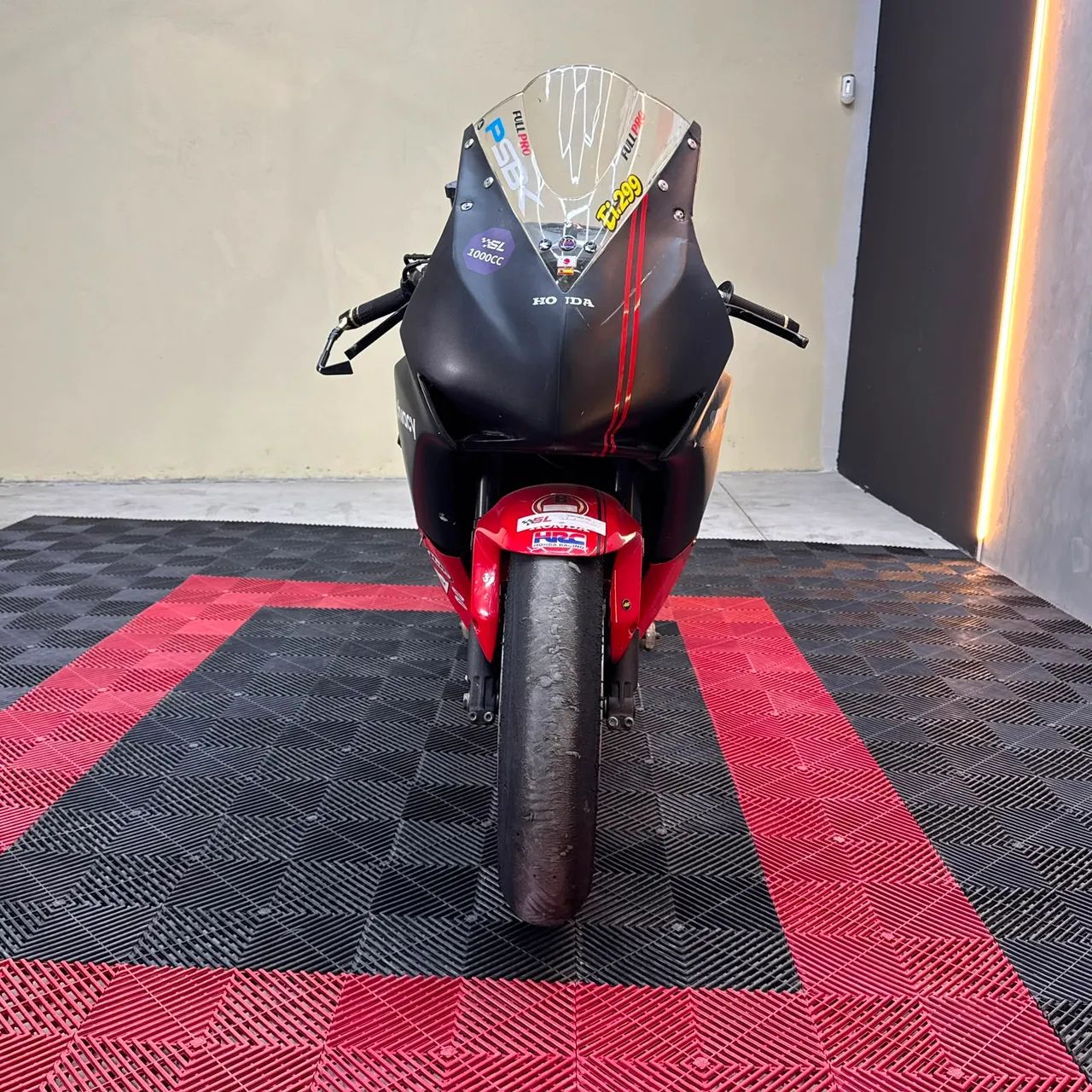 Honda CBR 1000 RR Fireblade - Foto 3