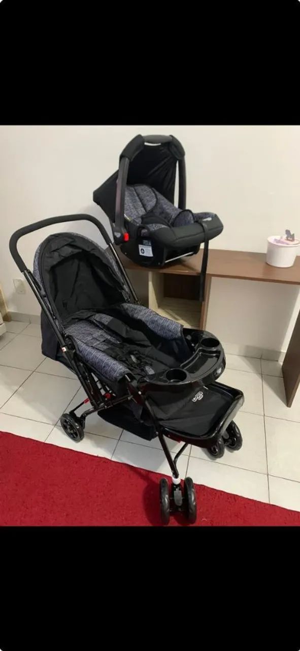 Carrinho bebê e bebê conforto 