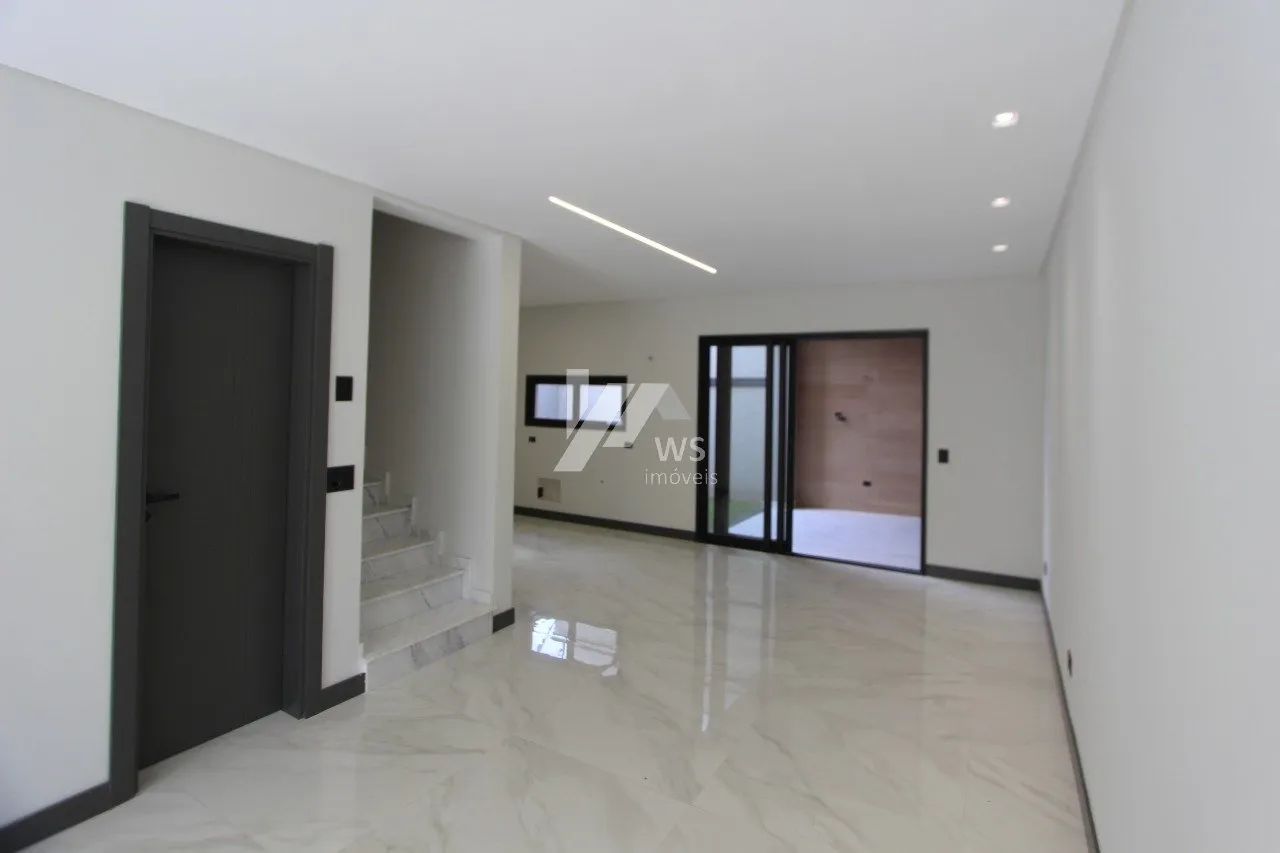 Triplex em condomínio com ótimo acabamento - Foto 4