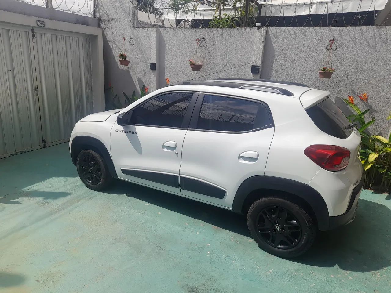 Renault Kwid KWID OUTSIDER 1.0 Flex 12V 5p Mec. 2020