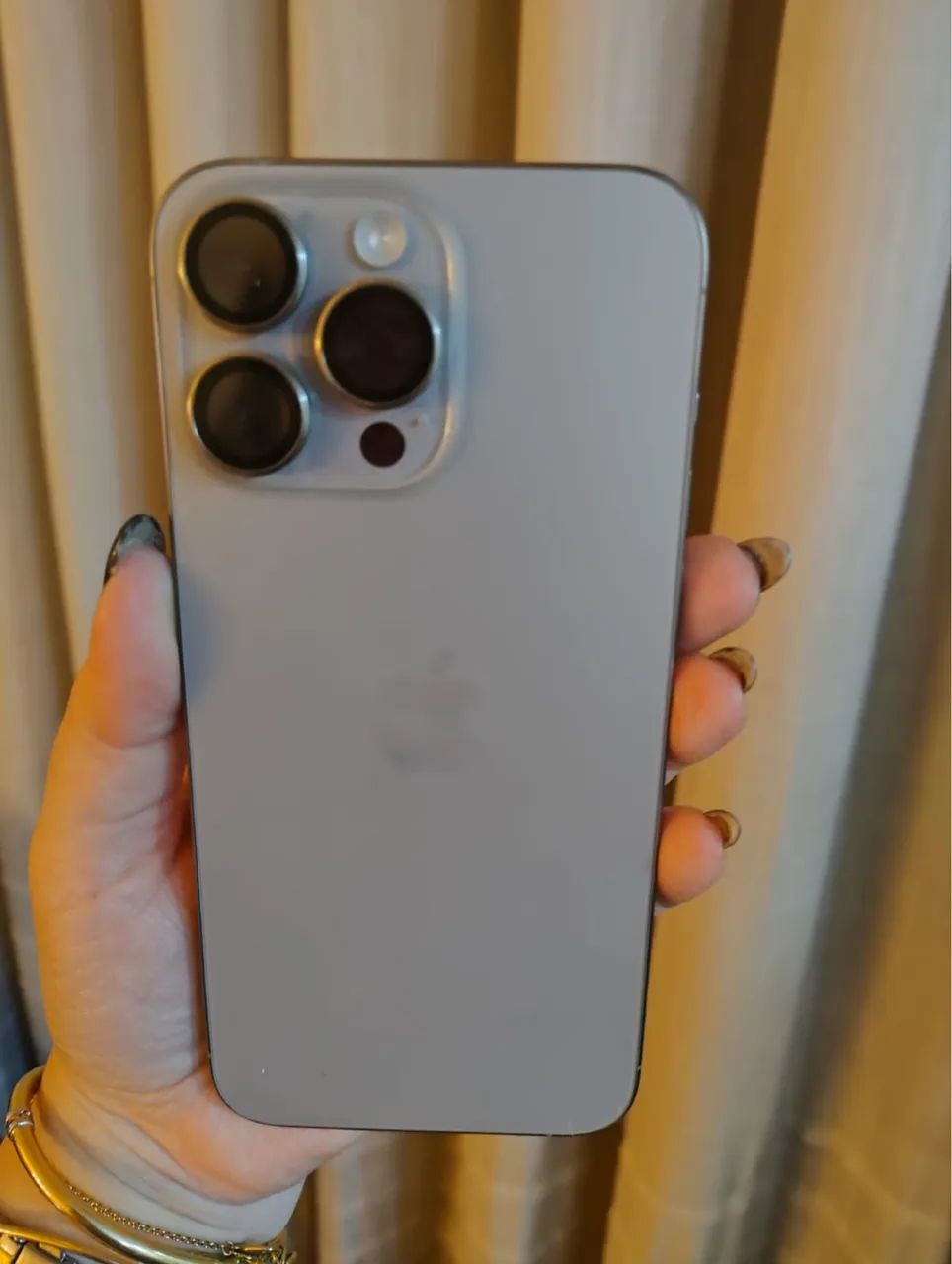 Iphone 16 pro max - Foto 3