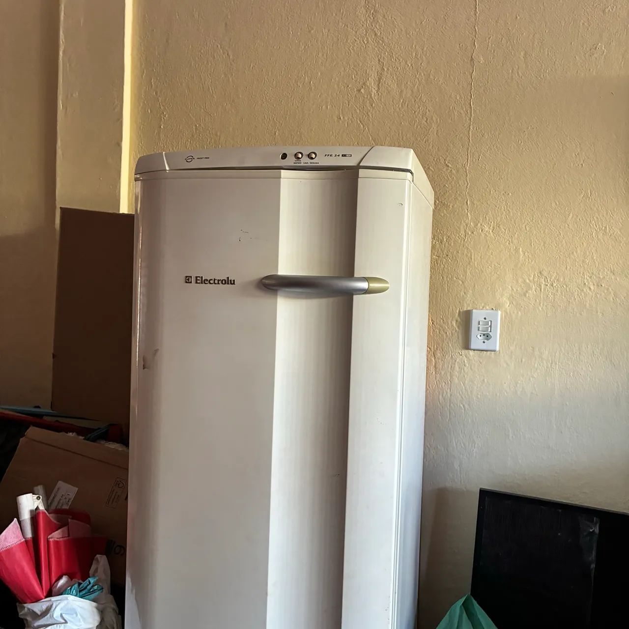 Freezer Eletrolux FFE24 - Foto 2