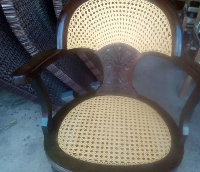 Empalhador de  cadeiras 