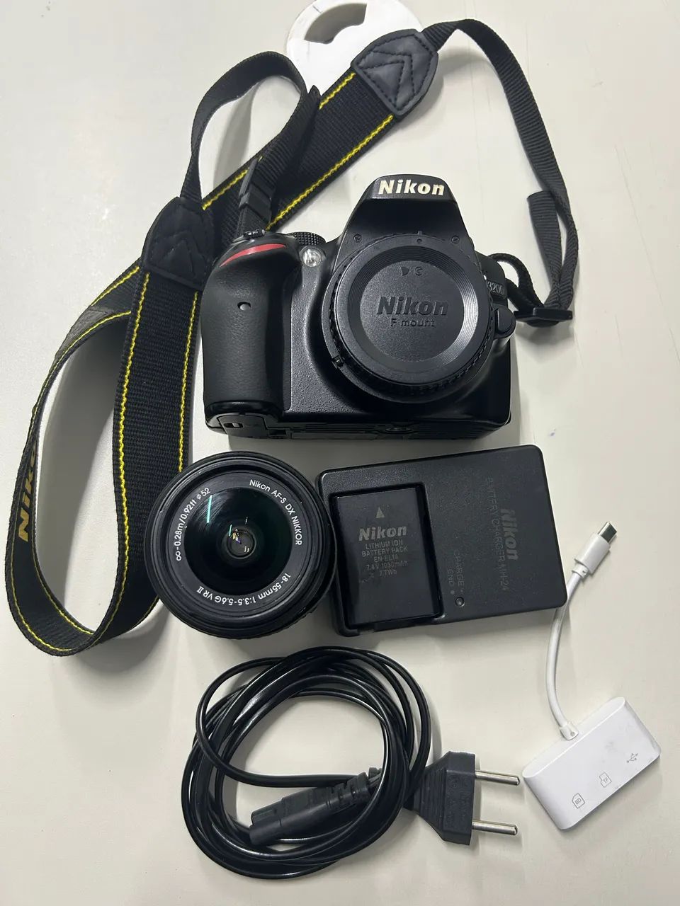 Nikon D3200 - Foto 2