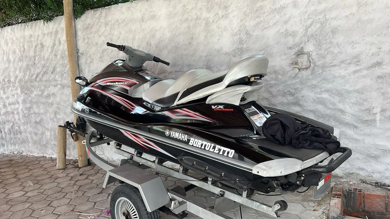 Jet ski