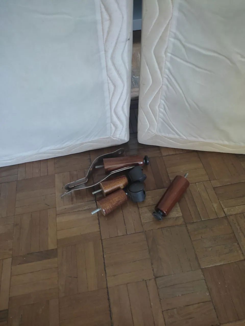 BOX CAMA QUEEN  - Foto 3