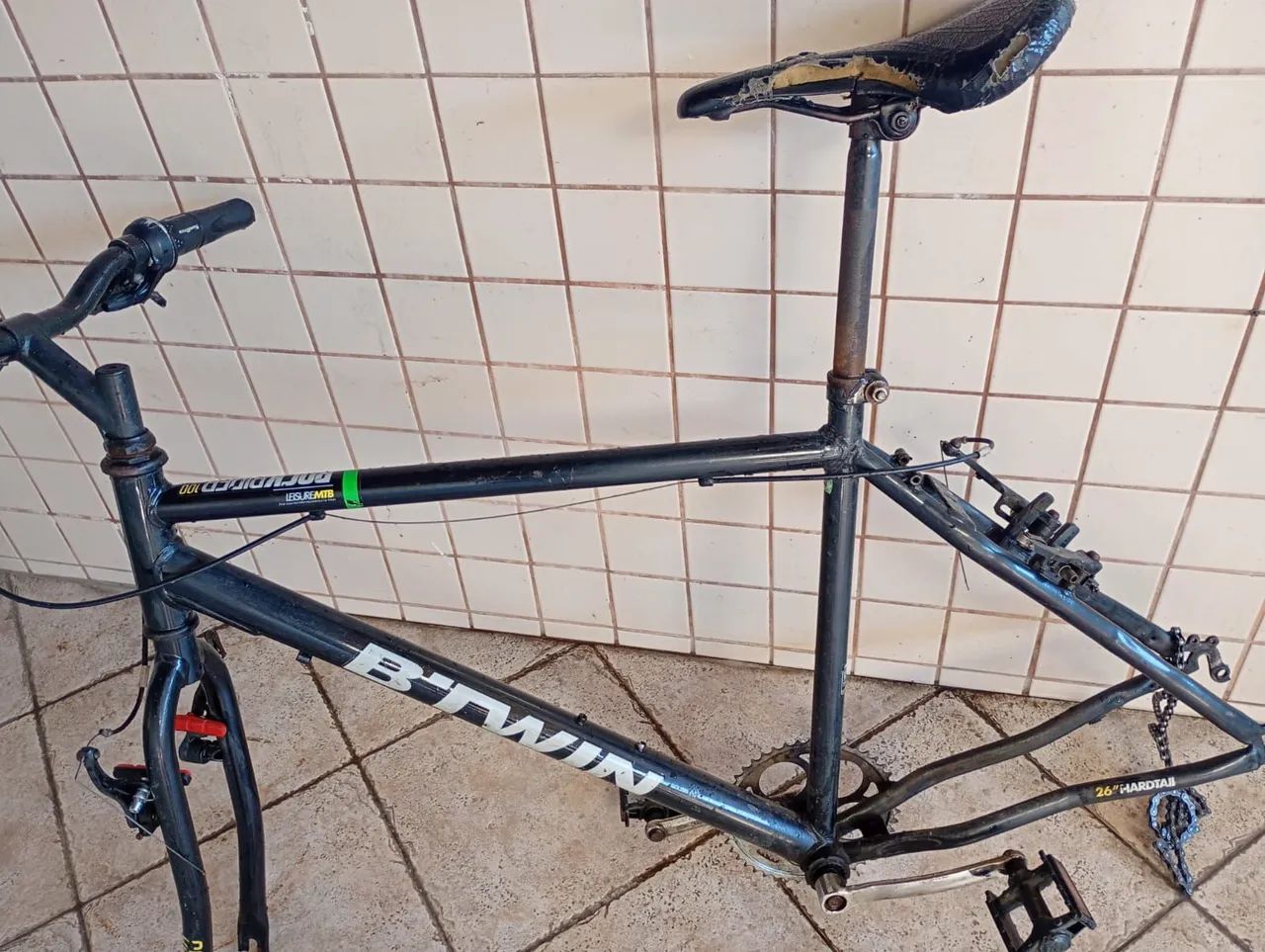 Quadro de bicicleta btwin aro 26 - Foto 4