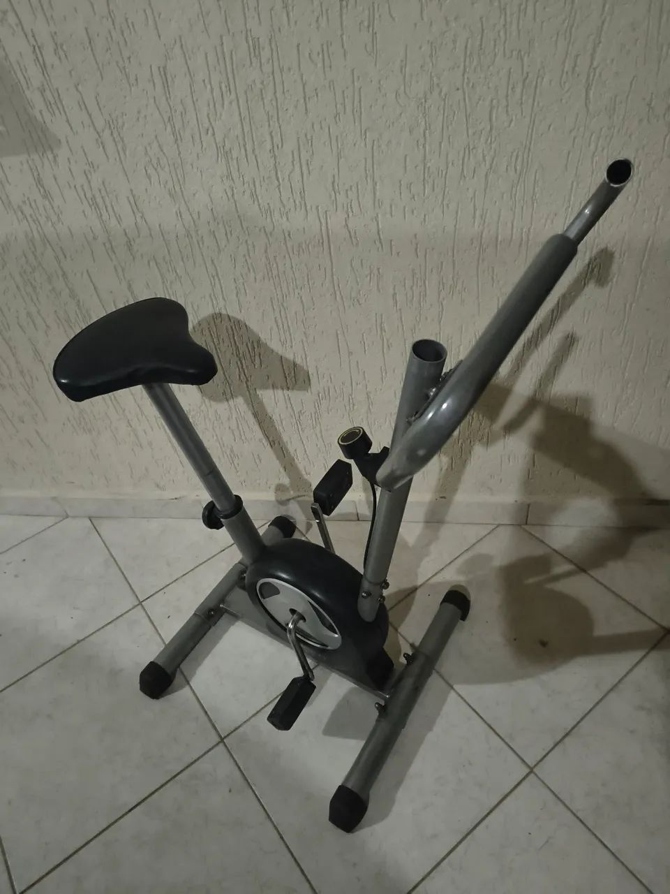 Bicicleta ergométrica weslo r5  - Foto 3