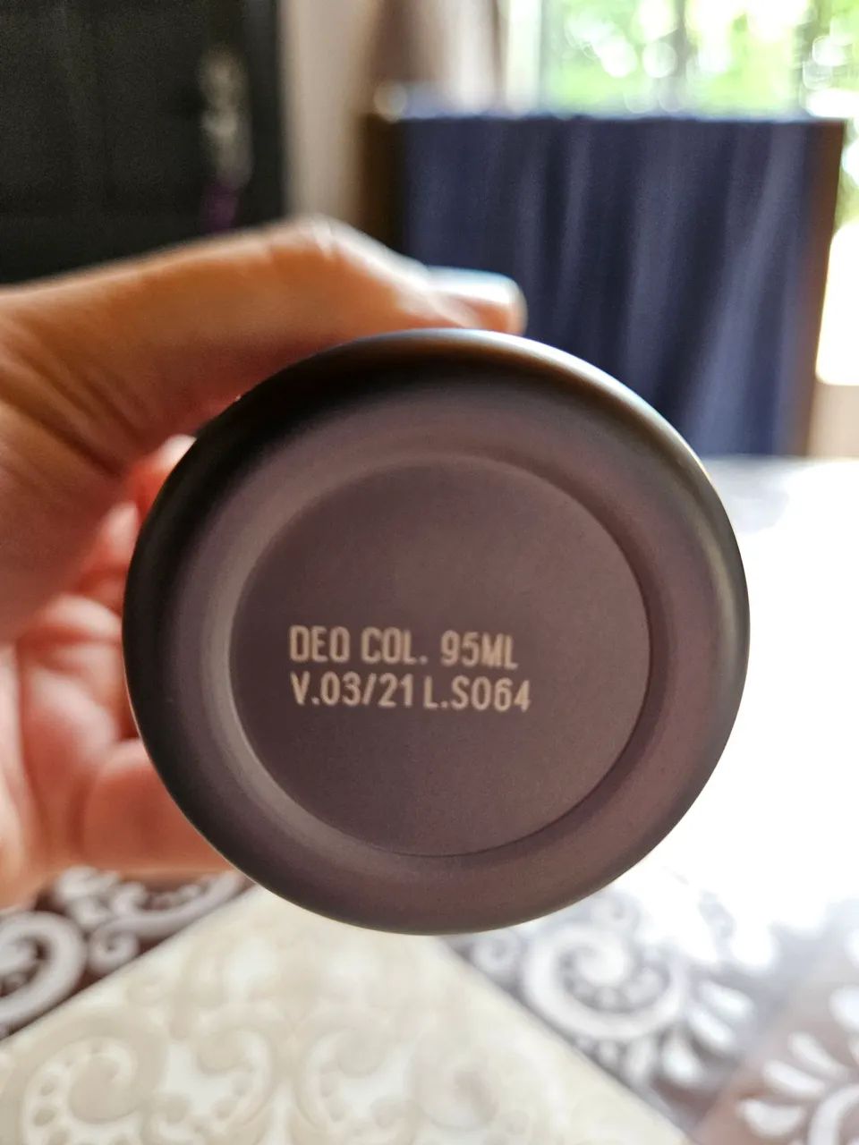 Perfume Eudora on men red - Foto 2