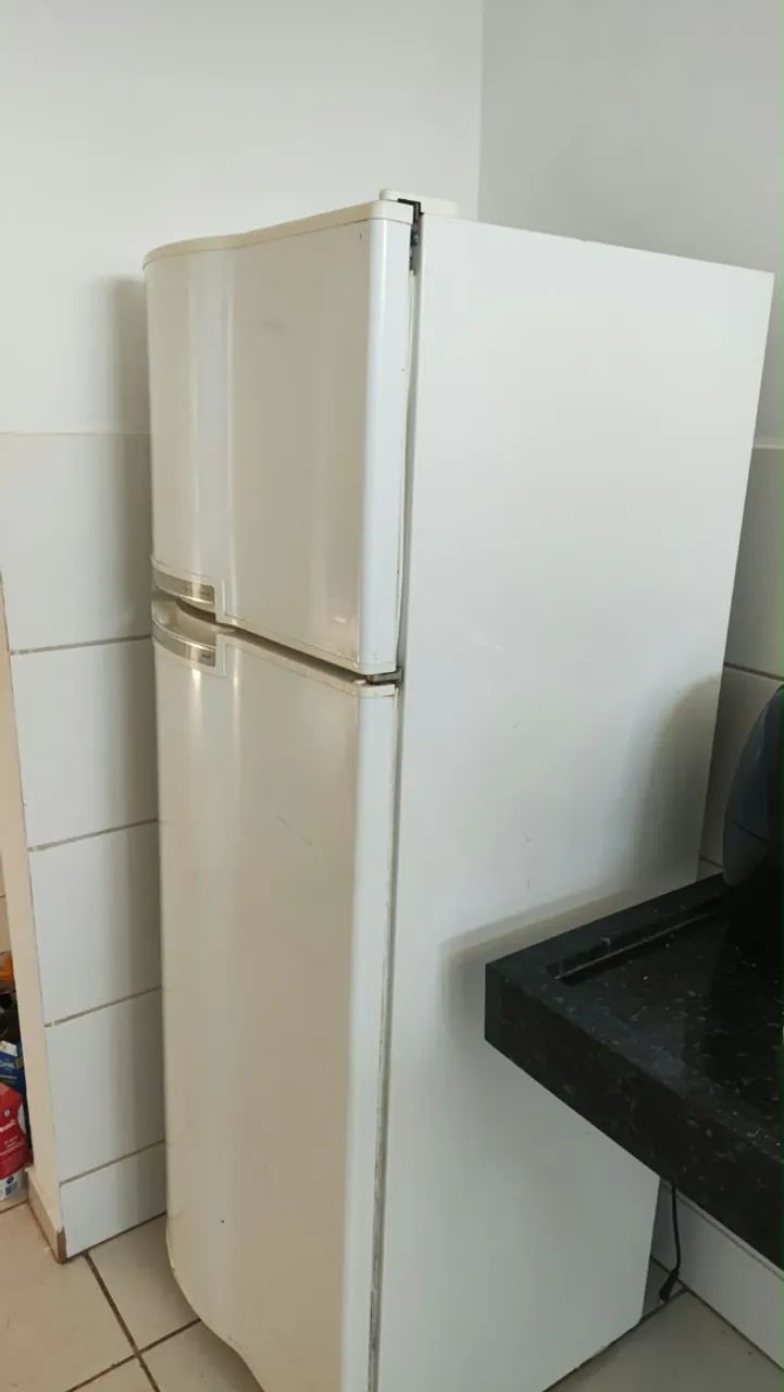 Geladeira em Perfeito funcionamento  - Foto 4