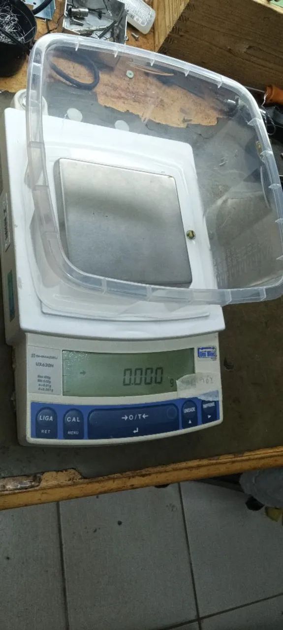 Balança semi analítica shimadzu ux620