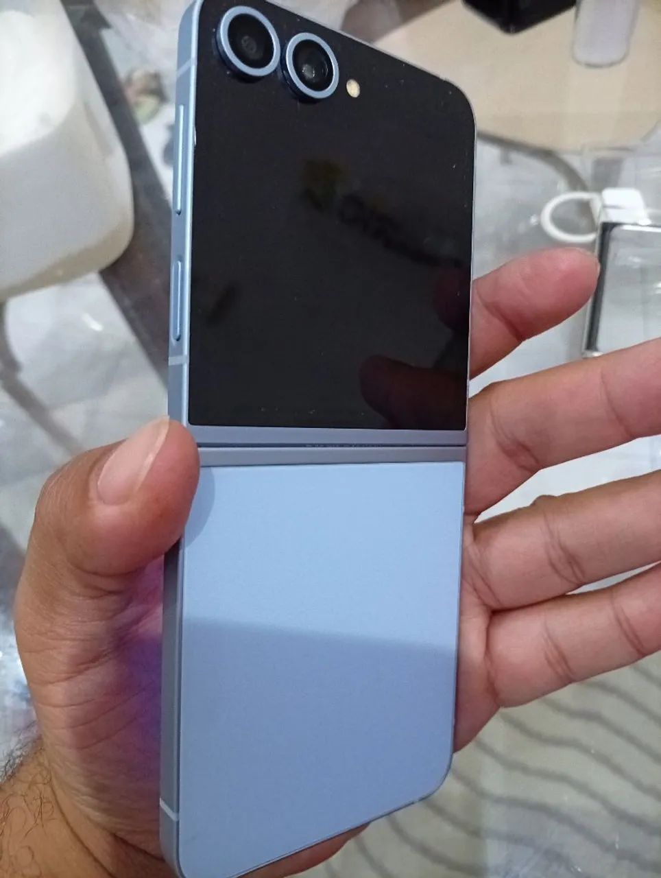 Samsung Galaxy Z Flip 6 - Foto 2
