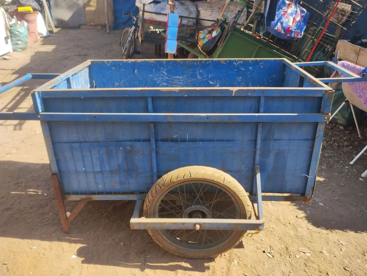 Um ótimo carrinho com opções para trabalhar com reciclagem ou com pequenas vendas - Foto 5